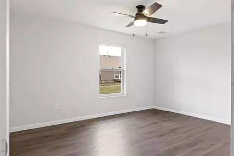 Bedroom - 5377 Trailhead Ct, Eureka, MO 63025 photo 8 of 9