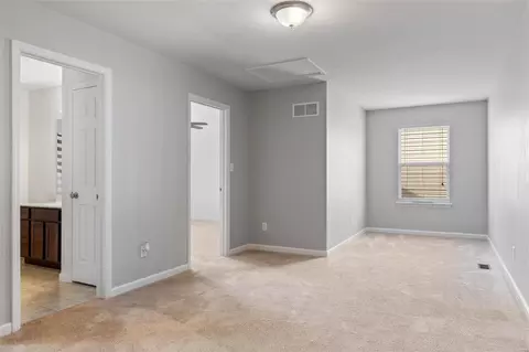 Entry Way - 5377 Trailhead Ct, Eureka, MO 63025 photo 3 of 4