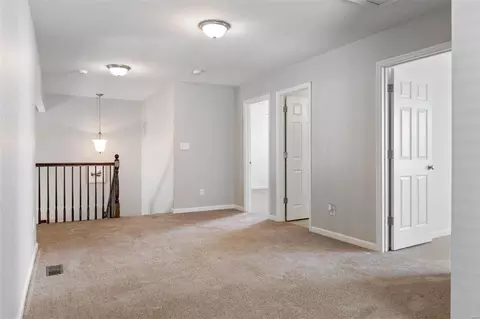 Entry Way - 5377 Trailhead Ct, Eureka, MO 63025 photo 2 of 4