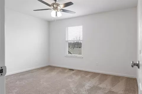 Bedroom - 5377 Trailhead Ct, Eureka, MO 63025 photo 4 of 9