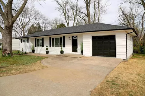 706 Highland Dr, O'fallon, MO 63366