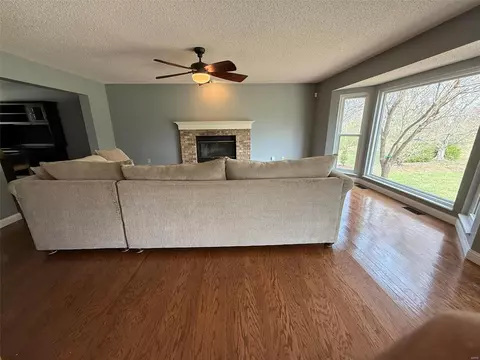 742 Blairbeth Dr, Weldon Spring, MO 63304 photo 8