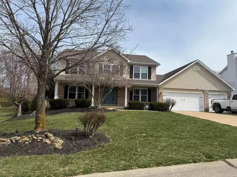 742 Blairbeth Dr, Weldon Spring, MO 63304 photo 2