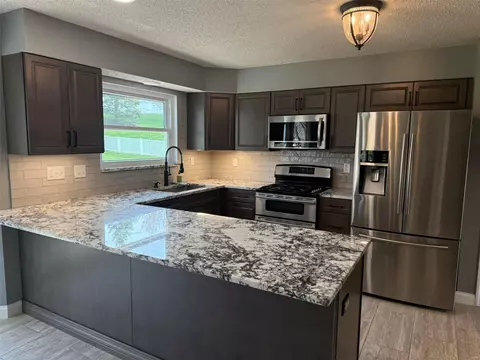 742 Blairbeth Dr, Weldon Spring, MO 63304 photo 12