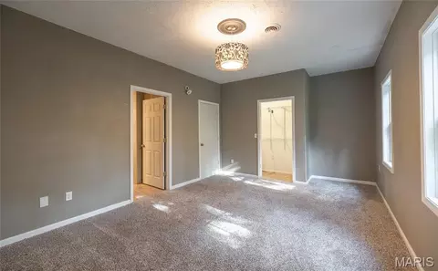 Bedroom - 10625 Pine Needle Cir, Rolla, MO 65401 photo 7 of 8