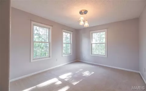 Bedroom - 10625 Pine Needle Cir, Rolla, MO 65401 photo 5 of 8