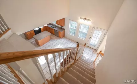 Entry Way - 10625 Pine Needle Cir, Rolla, MO 65401 photo 4 of 5