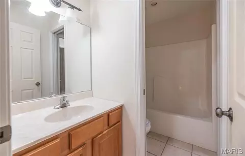 Bath - 10625 Pine Needle Cir, Rolla, MO 65401 photo 1 of 5