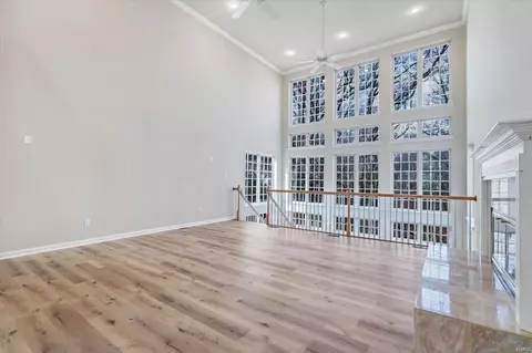 Living - 721 Oaksdale Summit Ct, Wildwood, MO 63011 photo 4 of 18