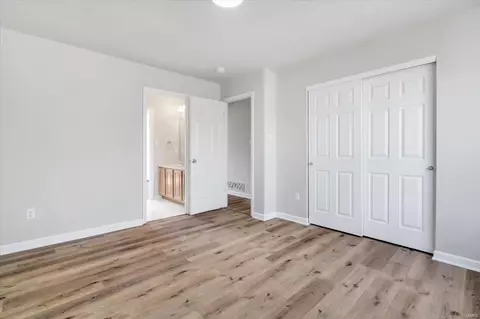 Bedroom - 721 Oaksdale Summit Ct, Wildwood, MO 63011 photo 2 of 4