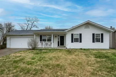 3009 Ridgetop Ct, Saint Peters, MO 63376
