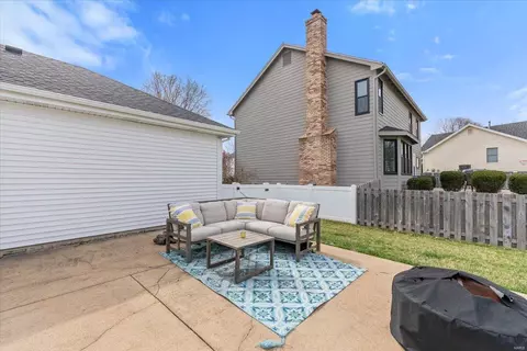 Exterior - 855 Stone Canyon Dr, Manchester, MO 63021 photo 4 of 4