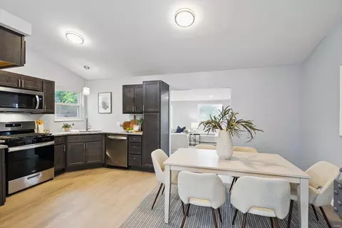 Dining - 8 Moselle Ct, O'fallon, MO 63368 photo 1 of 2