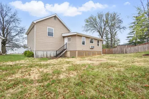 Exterior - 8 Moselle Ct, O'fallon, MO 63368 photo 2 of 3