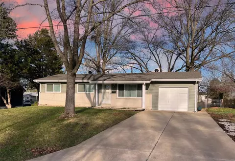 506 Lindenwood Ave, O'fallon, MO 63366