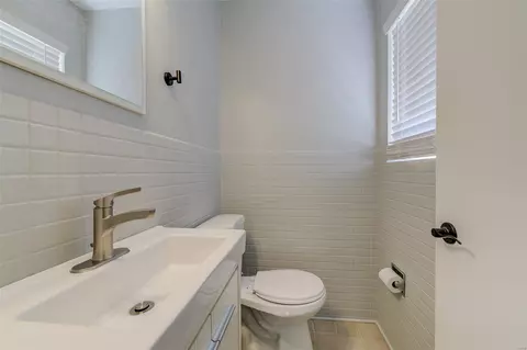 Bath - 1330 Marsh Ave, Ellisville, MO 63011 photo 2 of 3