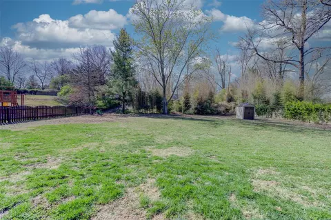 Exterior - 1330 Marsh Ave, Ellisville, MO 63011 photo 10 of 19