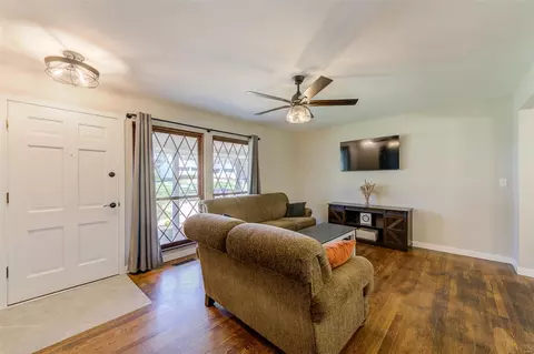 Entry Way - 1330 Marsh Ave, Ellisville, MO 63011 photo 1 of 3