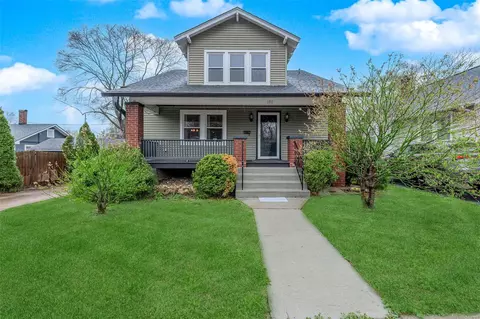 1711 W Adams St, Saint Charles, MO 63301