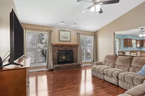 2845 Sparrow Dr, O'fallon, MO 63368 photo 4