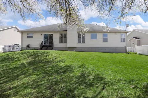 2845 Sparrow Dr, O'fallon, MO 63368 photo 3