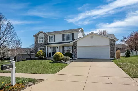 2722 Post Meadows Dr, O'fallon, MO 63368 photo 2