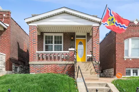 4925 Shaw Ave, Saint Louis, MO 63110