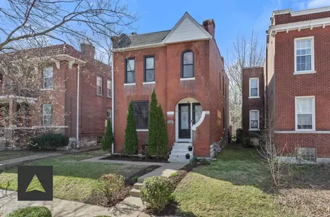 4326 Hartford St, Saint Louis, MO 63116