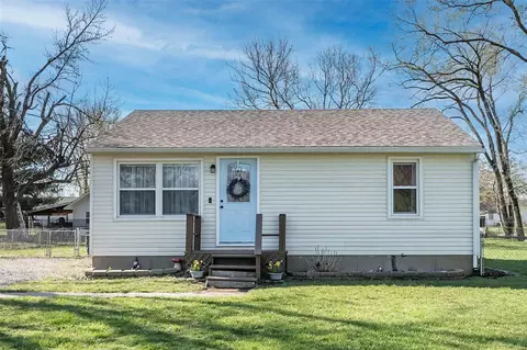 2628 Ruth Ave, Saint Charles, MO 63301