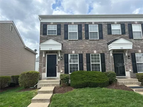 312 Shady Rock Ln, O'fallon, MO 63368