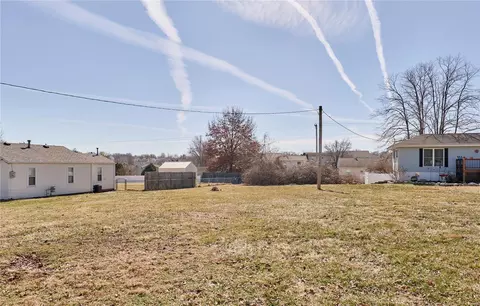 534 Hickory Dale Dr, Saint Charles, MO 63304