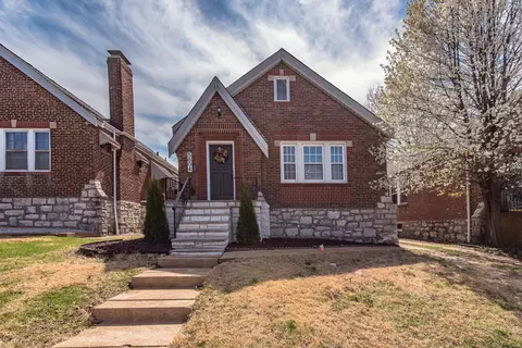 5604 Tholozan Ave, Saint Louis, MO 63109