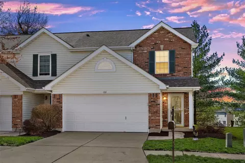108 Homeshire Dr, Wentzville, MO 63385