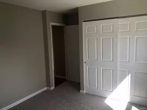 Bedroom - 305 Oakfield Dr, Ballwin, MO 63021 photo 2 of 4