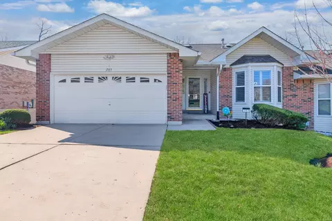 283 Southern Oaks Dr, Saint Charles, MO 63303