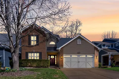 368 S Harrison Ave, Saint Louis, MO 63122