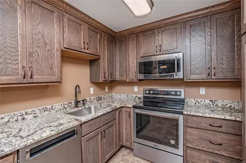 Kitchen - 1005 Dauphine Ln, Manchester, MO 63011 photo 2 of 3