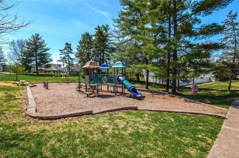 Other - 1005 Dauphine Ln, Manchester, MO 63011 photo 6 of 7