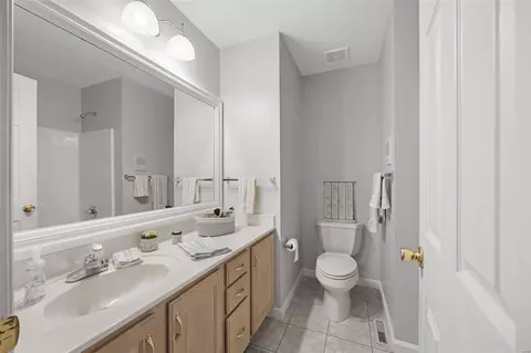 Bath - 206 Centennial Dr, O'fallon, MO 63368 photo 2 of 7