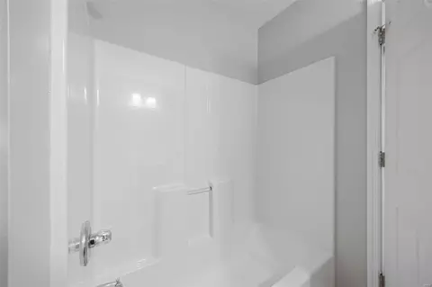 Bath - 206 Centennial Dr, O'fallon, MO 63368 photo 3 of 7