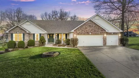 Exterior - 206 Centennial Dr, O'fallon, MO 63368 photo 7 of 11
