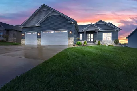 287 Laurens Spring Ct, Lake Saint Louis, MO 63367