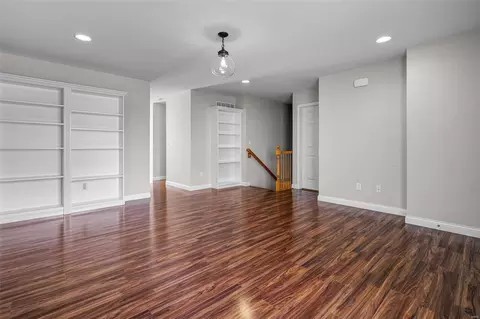 Living - 228 Belmonte Cir, O'fallon, MO 63368 photo 3 of 4