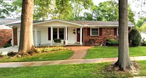 1205 Dorne Dr, Manchester, MO 63021