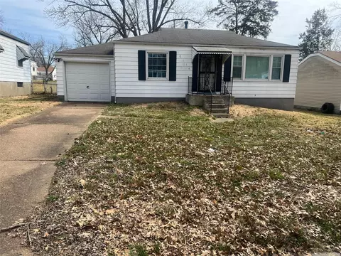 10114 Tappan Dr, Saint Louis, MO 63137