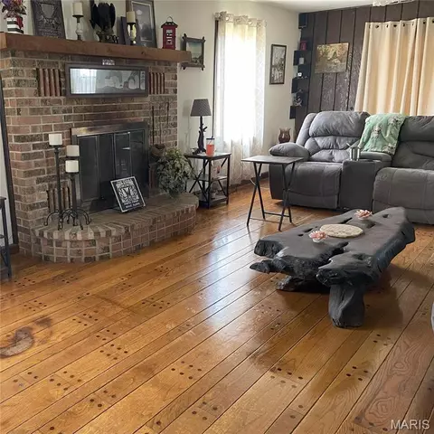 Living - 676 Frontier Ln, Bourbon, MO 65441 photo 1 of 2