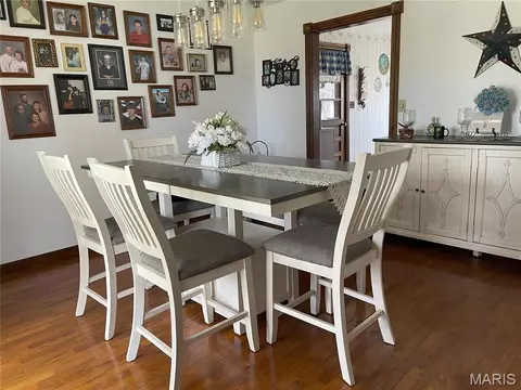 Dining - 676 Frontier Ln, Bourbon, MO 65441 photo 2 of 2