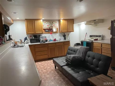 Kitchen - 676 Frontier Ln, Bourbon, MO 65441 photo 3 of 4