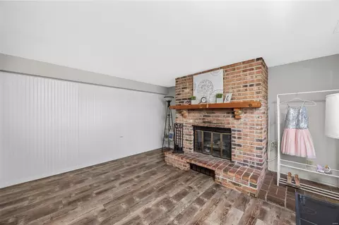 Living - 638 Running Creek Dr, Ballwin, MO 63021 photo 5 of 6
