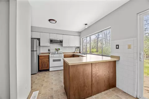Kitchen - 638 Running Creek Dr, Ballwin, MO 63021 photo 1 of 2
